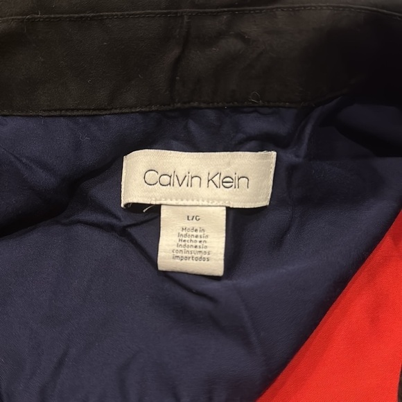 Calvin Klein button up short sleeve size large men’s - Picture 6 of 7